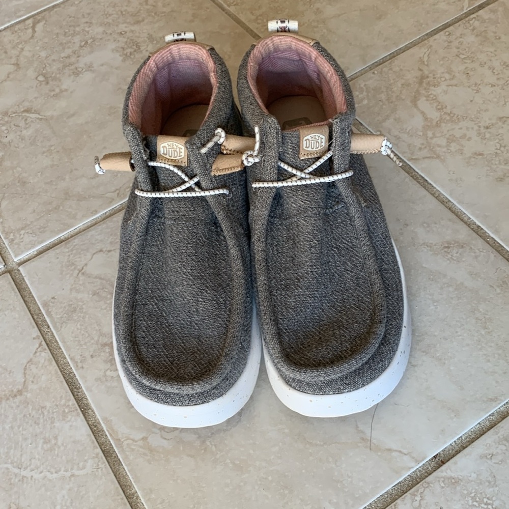 Hey Dude boot shoes Grey used W8